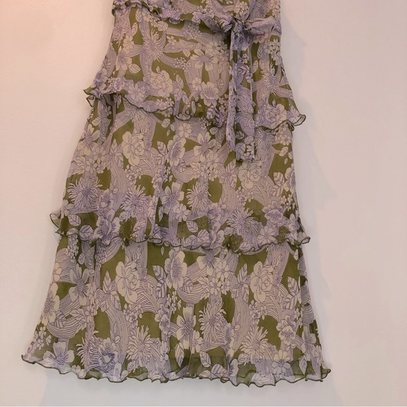 London Times Floral Tiered Ruffle Lettuce Hem Midi Dress - Picture 4 of 9